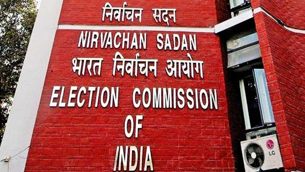Fact Check: వాట్సాప్ గ్రూపుల్లో సార్వత్రిక ఎన్నికల షెడ్యూల్ లీక్..! ఈసీ క్లారిటీ ..!