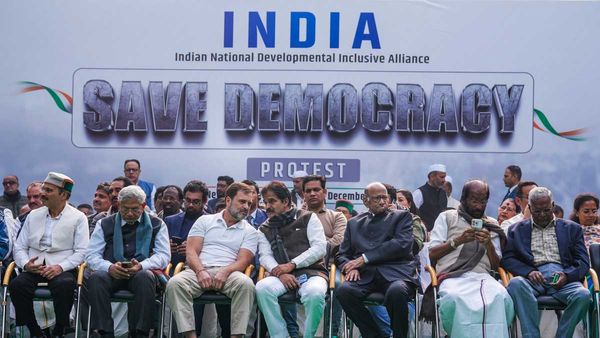 Loksabha Election 2024: ఏడు దశల్లో ఎన్నికలా.. ఇండియా కూటమి అసహనం..