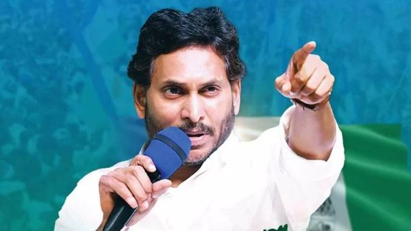 టీడీపీలోకి వెళ్లే నేతను వైసీపీలోకి లాగేసిన జగన్..!