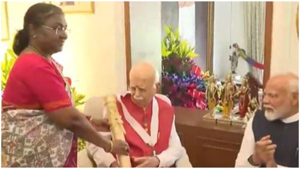 అద్వానీకి అత్యున్నత పౌర పురస్కారం