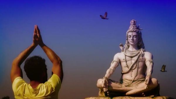 మహా శివరాత్రి రోజు త్రిగ్రాహి యోగం.. ఈ రాశులపై కనక వర్షం