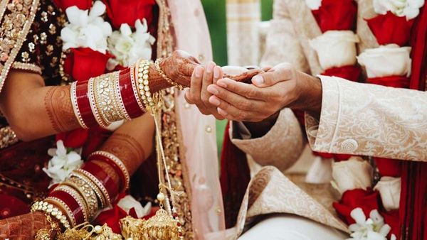 ముగ్గురు పిల్లల తండ్రిని వివాహం చేసుకున్న స్టార్ హీరోయిన్