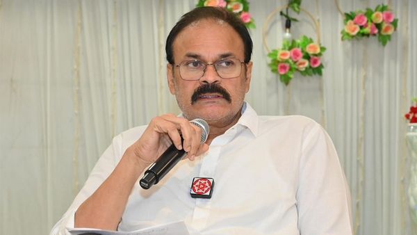 చంద్రబాబుపై మెగా బ్రదర్‌ సెటైర్స్..?