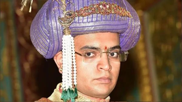 మహారాజుకు పోటీ ఎవరు ?, అర్థంకాక తలపట్టుకున్న సీఎం, డీసీఎం, ఢిల్లీలో సీన్ రివర్స్ అయితే !