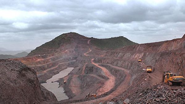 Singareni: సింగరేణిలో 327 ఎగ్జిక్యూటివ్, నాన్ ఎగ్జిక్యూటివ్ ఉద్యోగాలు..