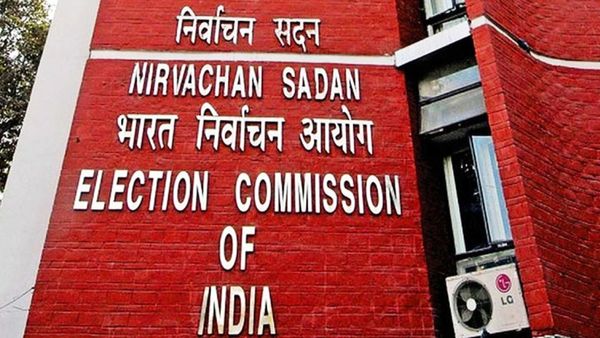 ఎన్నికల షెడ్యూల్ ఖరారు - ఇక హోరా హోరీ..!!