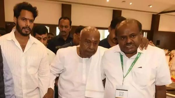 మాజీ సీఎంకు సొంత పార్టీలో సెగ, ఏం చెయ్యాలిరా దేవుడా?, మింగలేక కక్కలేక అయోమయంలో!