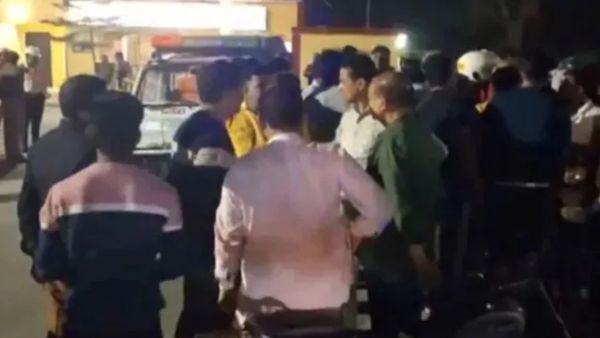 టెర్రాస్ మీద టార్చర్ పెట్టి ఇద్దరు పిల్లలను నరికేశాడు, ఎన్ కౌంటర్ లో లేపేసిన పోలీసులు !