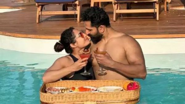 స్విమ్మింగ్ ఫూల్‌లో అతనితో ఆ పని కానిచ్చేసిన పుజా..