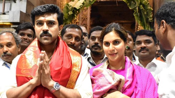 క్లీంకారతో కలిసి తిరుమల శ్రీవారిని దర్శించుకున్న రామ్ చరణ్, ఉపాసన దంపతులు