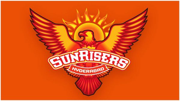 SRH: సన్ రైజర్స్ హైదరాబాద్ ఆటగాడిని ప్రశ్నించిన పోలీసులు..!