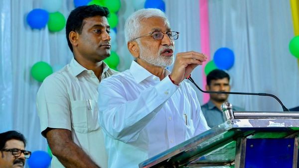 YSRCP Manifesto: వైసీపీ మ్యానిఫెస్టో ఎలా ఉంటుందో చెప్పేసిన విజయసాయిరెడ్డి..!