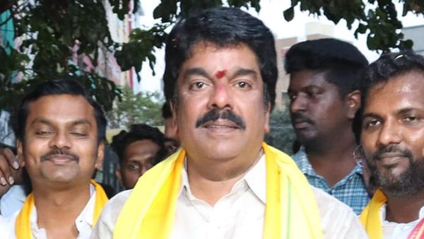 బోండా ఉమా భయం వెనుక - ఏం జరుగుతోంది..!!