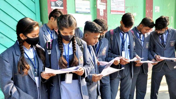 CBSE Exams: ఇక ఏడాదికి రెండుసార్లు సీబీఎస్ఈ పరీక్షలు-ఎప్పటి నుంచో తెలుసా ?