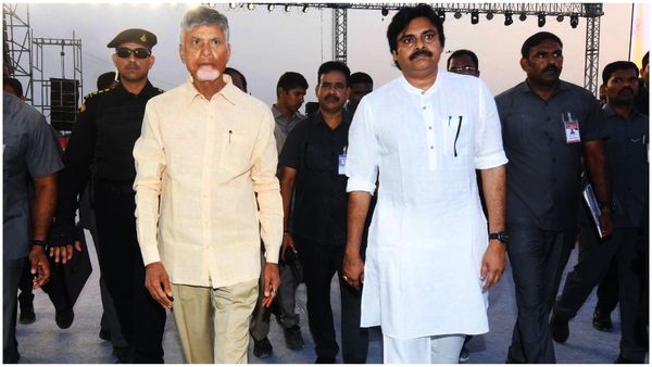 గోదావరి జిలాల్లో బాబు, పవన్ కలిసి రోడ్ షోలు-అసంతృప్తుల బుజ్జగింపులు..!