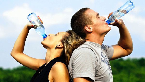 మండుటెండల్లో తిరిగొచ్చి కూల్ వాటర్ తాగుతున్నారా.. అయితే మీరిది తప్పక తెలుసుకోవాలి