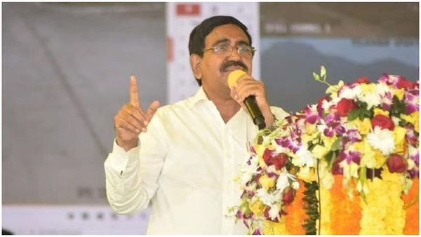 మండుటెండల్లో నారాయణ విద్యాసంస్థల సిబ్బందికి ఎన్నికల కష్టం!!