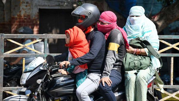 ఏపీలో తీవ్ర వడగాల్పులు: అప్రమత్తంగా ఉండక తప్పదు