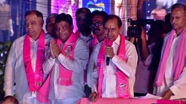 బీఆర్ఎస్‌కు డబుల్ డిజిట్ ఖాయం: హంగ్ వస్తోందంటూ కేసీఆర్