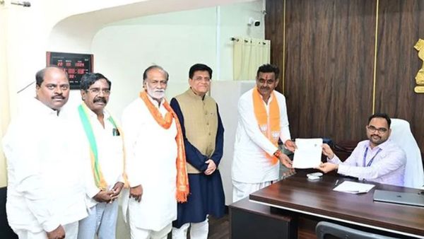 చేవెళ్ల బీజేపీ అభ్యర్థి కొండా విశ్వేశ్వర్ రెడ్డికి ఎన్ని వేల కోట్ల ఆస్తులంటే?