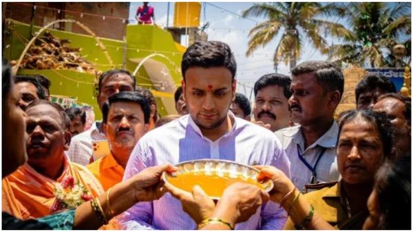 మైసూరు మహారాజుకు లేఖ రాసిన మోదీ, మీరు కచ్చితంగా వస్తారని ఎదురుచూస్తున్నా, ఆ సీటు మీదే !