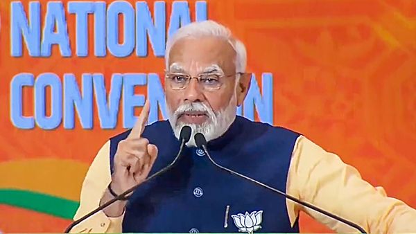 బీజేపీ సర్కార్ నుంచి ఎన్డీయే సర్కార్ కు..! రెండో దశ పోలింగ్ తర్వాత మారిన టోన్..!