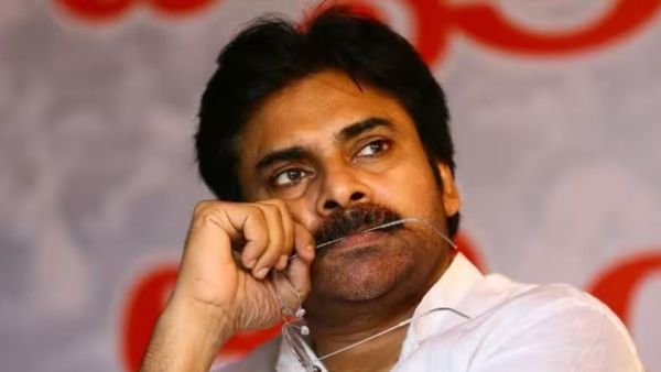 పిఠాపురంలో పవన్ కల్యాణ్ గెలుపు కష్టమే ... ప్రముఖ నిర్మాత షాకింగ్ కామెంట్స్