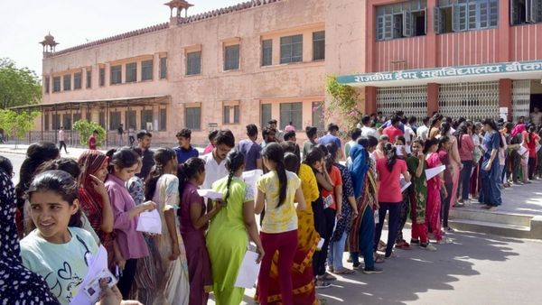 CTET July 2024 : సీటెట్ అభ్య‌ర్థుల‌కు గుడ్‌న్యూస్‌.. ద‌ర‌ఖాస్తు గ‌డువు పొడిగింపు..