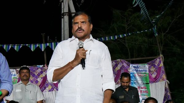 విశాఖ కేంద్రంగా చంద్రబాబును ఫిక్స్ చేసిన బొత్సా...!!