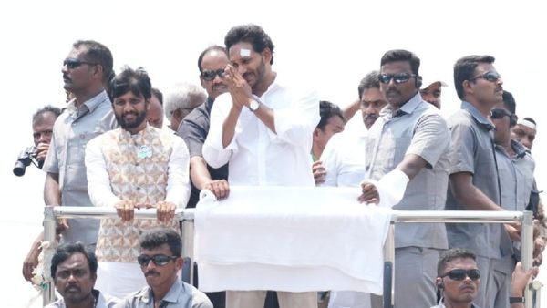 మేనిఫెస్టోను ప్రజల్లోకి తీసుకెళ్లేలా మరింత ఉధృతంగా వైఎస్ జగన్ చివరి విడత ప్రచారం