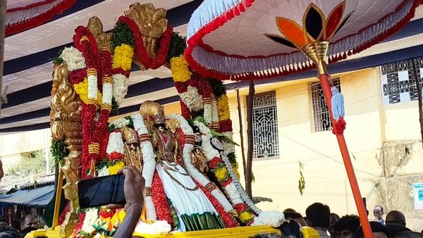 శ్రీరామనవమి వేడుకలు.. అయోధ్య, భద్రాచలంలో అట్టహాసంగా.. వేములవాడలో ప్రత్యేకంగా!!