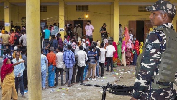 Lok Sabha Election 2024: 102 సీట్లలో తొలి దశ పోలింగ్ పూర్తి- దాదాపు 60 శాతం ఓటింగ్..!