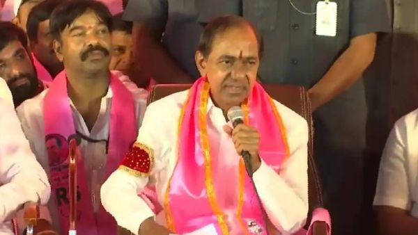 దళితులతో కలిసి అంబేద్కర్ విగ్రహం వద్ద ధర్నా చేస్తా: కేసీఆర్ హెచ్చరిక