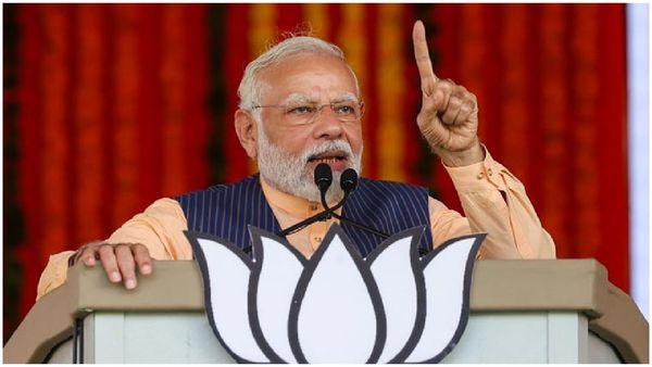 ఏపీలో ఆ నాలుగు నియోజకవర్గాల పై ప్రధాని మోదీ గురి..!!