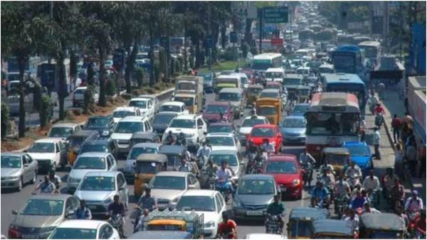 హైదరాబాద్‌లో ట్రాఫిక్ ఆంక్షలు: ఈ రూట్‌లో వెళ్లొద్దు..!!