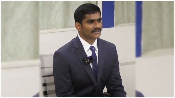 సివిల్స్ విజేతను చేసిన అవమానం-ఆంధ్రా కానిస్టేబుల్ విజయ గాథ..!