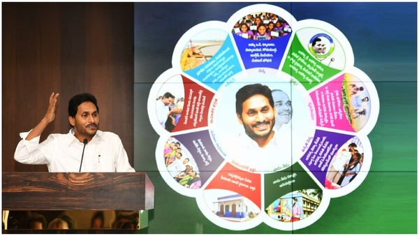 వైసీపీకి ఆయనే మెయిన్ `స్టార్` క్యాంపెయినర్: పూర్తి జాబితా ఇదే