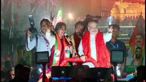 రజాకార్ల నుంచి విముక్తి: మాధవీలతకు మద్దతుగా హైదరాబాద్‌లో అమిత్ షా రోడ్ షో