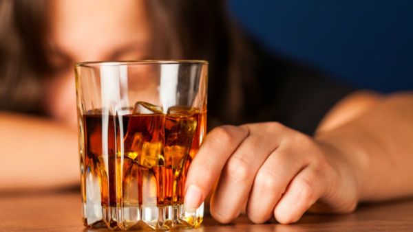 విడాకుల తర్వాత తాగుడుకు బానిసైన స్టార్ హీరోయిన్