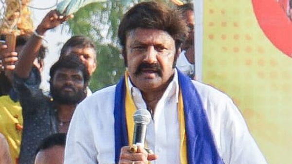 బాలయ్య బ్యాగ్ లో ఆ బాటిల్ కచ్చితంగా ఉంటుంది!