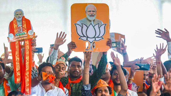 ఏపీలో బీజేపీకి దక్కే స్థానాలు - తేల్చిన ఢిల్లీ నేతలు..!!