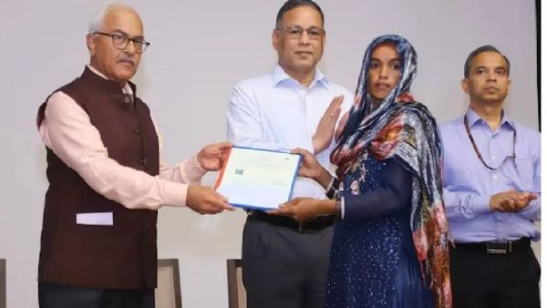 సీఏఏ అమల్లోకి వచ్చాక తొలిసారి 14 మందికి భారత పౌరసత్వ సర్టిఫికెట్లు