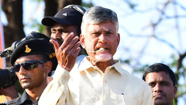 ఏపీలో ఫలితాల వేళ ఈ-ఆఫీస్ మూసివేత? వద్దంటూ గవర్నర్ కు బాబు లేఖ..!