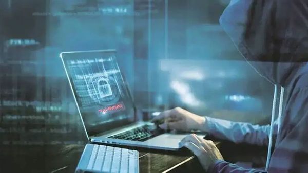 Cyber Crime: పార్ట్ టైమ్ జాబ్.. రూ.54 లక్షలు పోగొట్టుకున్న మహిళ..!