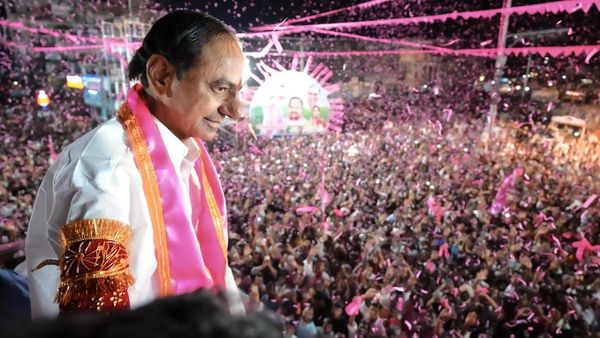 ఐదు నెలల్లోనే ఆగమాగం: కాంగ్రెస్ పాలనపై కేసీఆర్ నిప్పులు