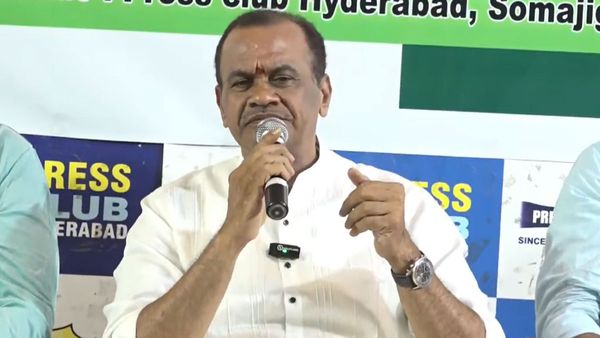 కాంగ్రెస్‌లోకి 25 మంది బీఆర్ఎస్ ఎమ్మెల్యేలు: డేట్ ఫిక్స్ చేసిన కోమటిరెడ్డి వెంకట్ రెడ్డి