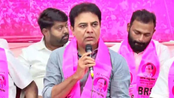 మోడీ, రేవంత్‌వి ప్రవచనాలా?: ఈసీ చర్యలపై కేటీఆర్ తీవ్ర స్పందన