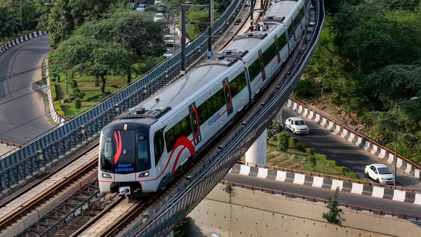 4 గంటల నుంచే మెట్రో రైలు సర్వీసులు