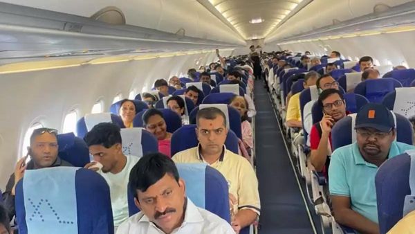 Tours: టూర్లకు వెళ్తోన్న మంత్రులు, ఎమ్మెల్యేలు..