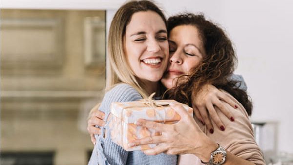 Mother's Day 2024: అమృతమయి అమ్మ కోరుకునే అద్భుతమైన బహుమతి ఇదే.. ఇస్తారు కదూ!!